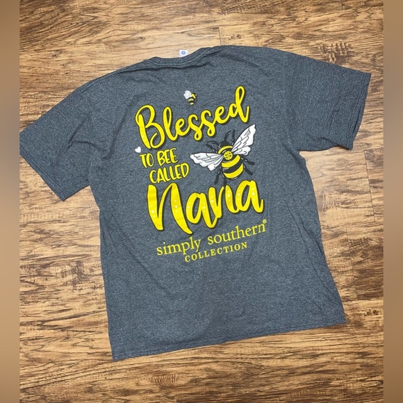 Simply Southern Tops - Simply Southern T-Shirt Size Large